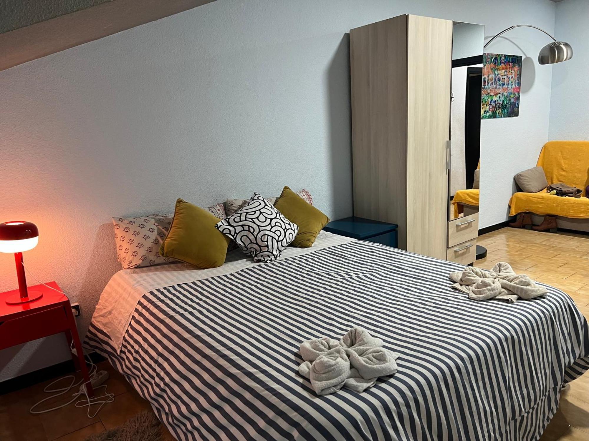 Appartamento Aparment Puerta De Sol Madrid Esterno foto