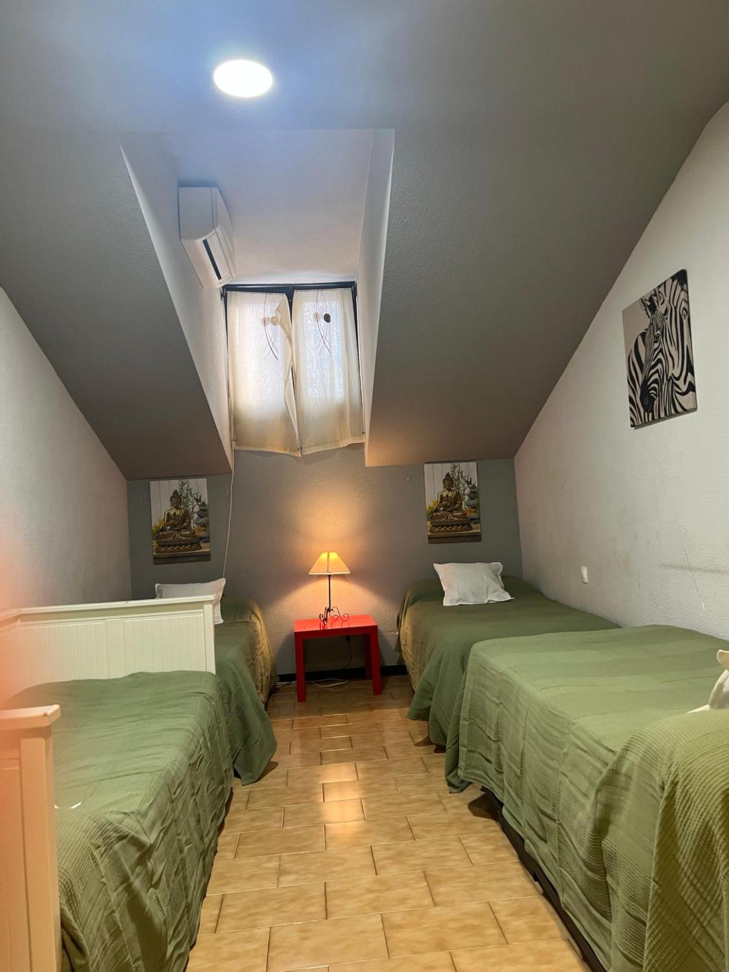 Appartamento Aparment Puerta De Sol Madrid Esterno foto
