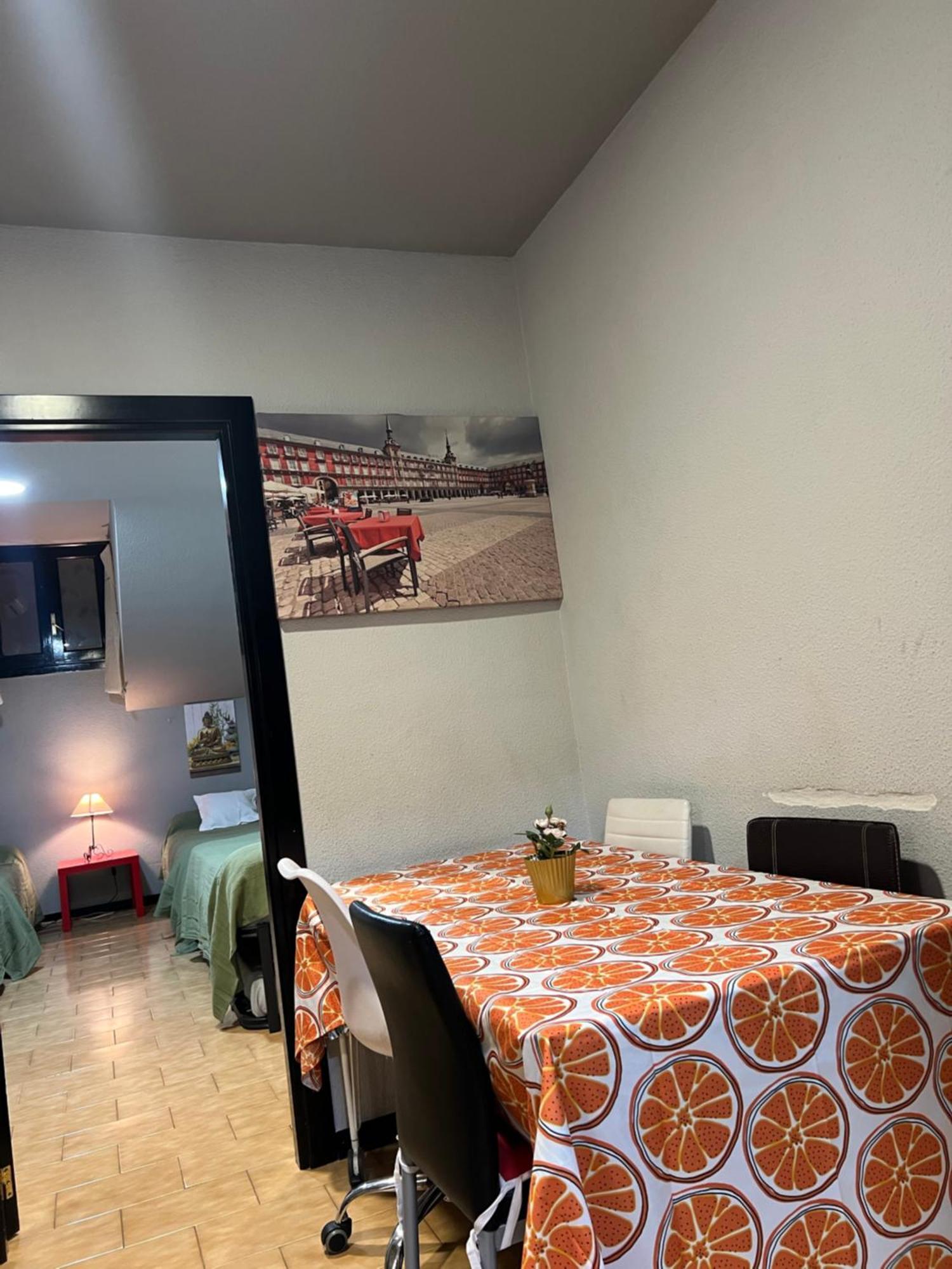 Appartamento Aparment Puerta De Sol Madrid Esterno foto