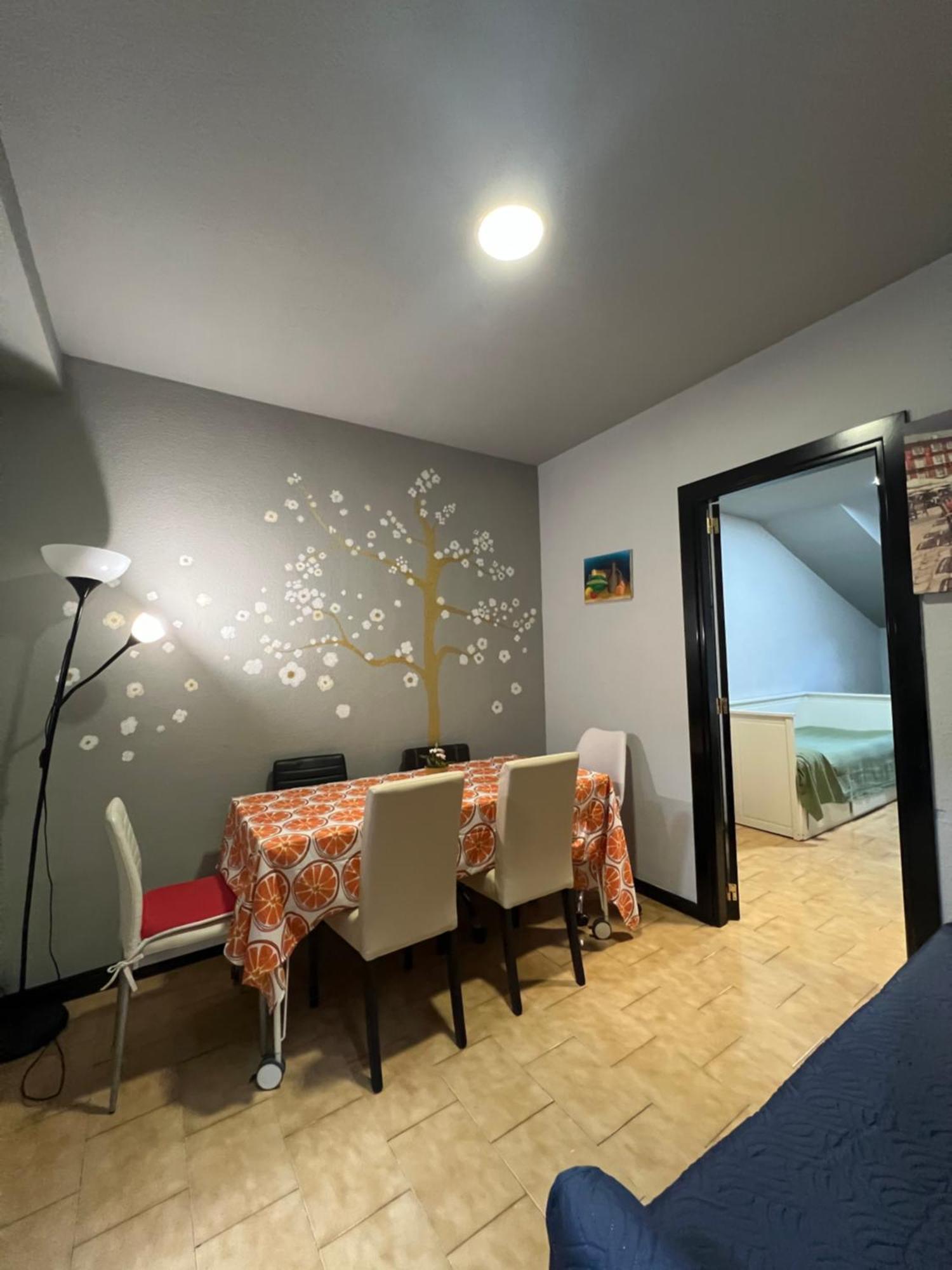 Appartamento Aparment Puerta De Sol Madrid Esterno foto